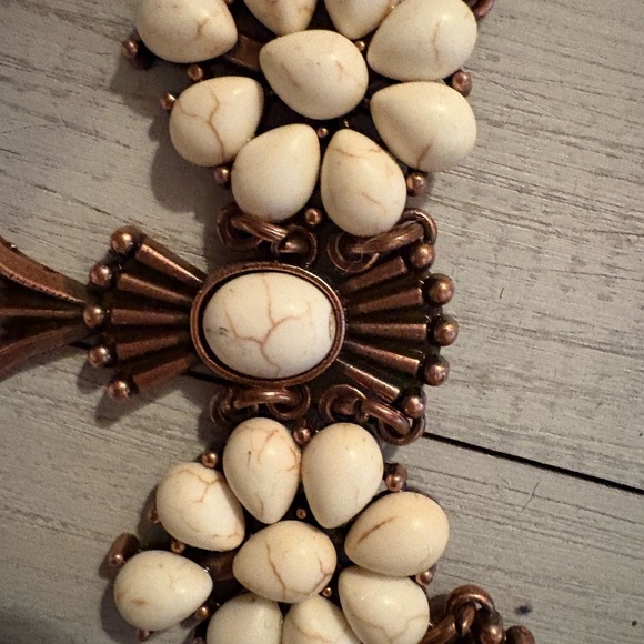 Elegant White and copper squash blossom Necklace Set - Picture 6 of 6